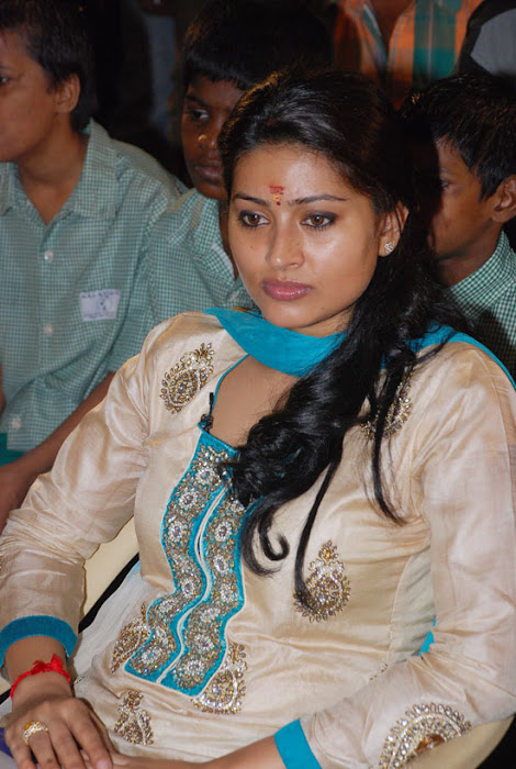 queen queen tollywood queen real beauty sneha unseen 2011 glamour  images